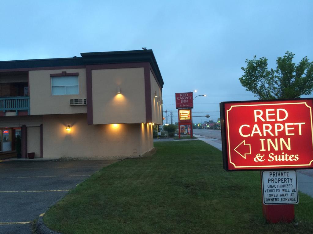 YYC Red Carpet Inn & Suites المظهر الخارجي الصورة